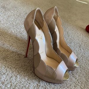 Red bottom pumps